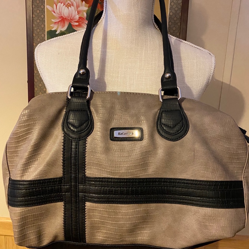 Reflections 3 Compartment Satchel/Purse VGUC 😊😊